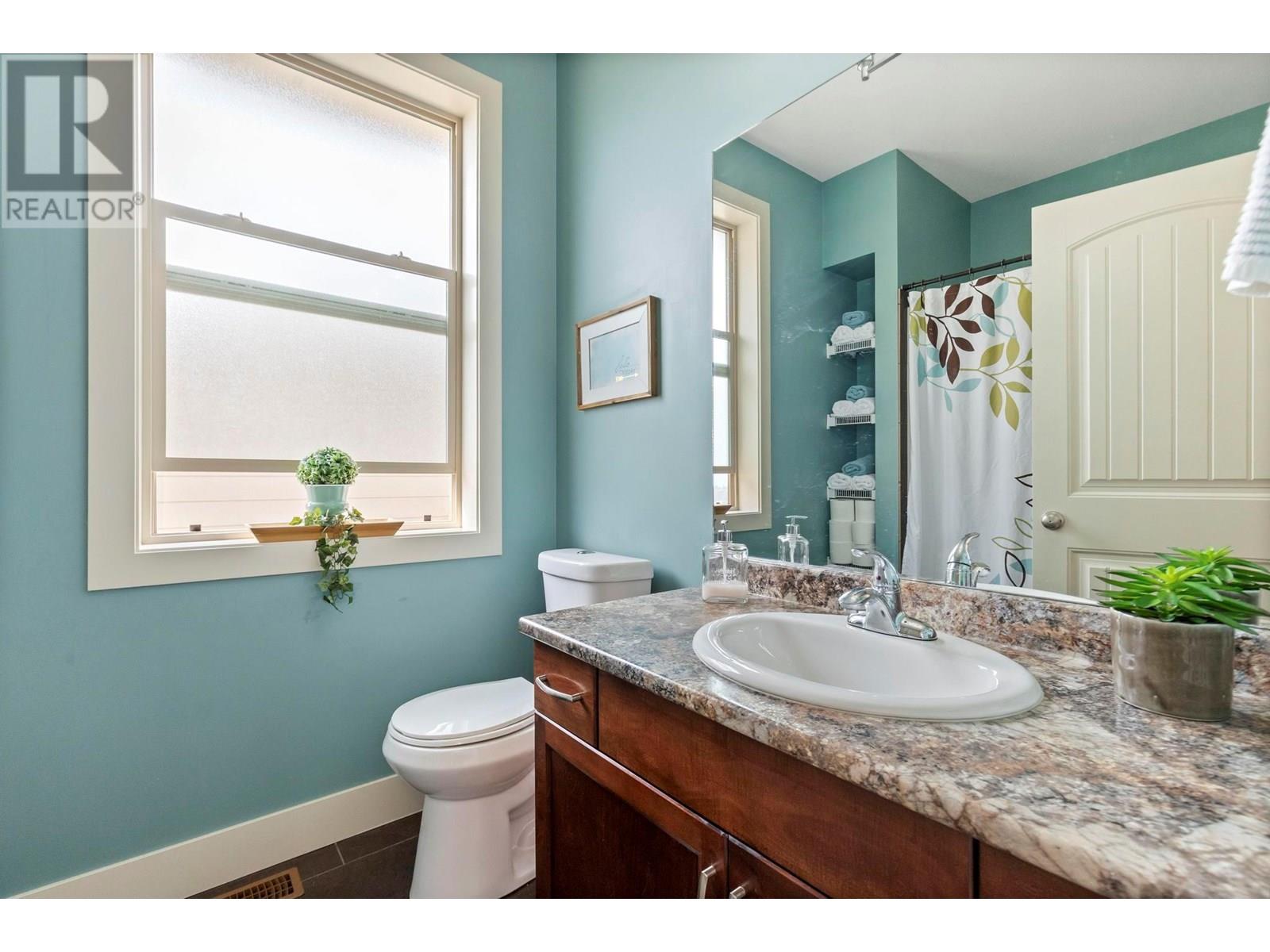  2969 Ensign Lane, West Kelowna