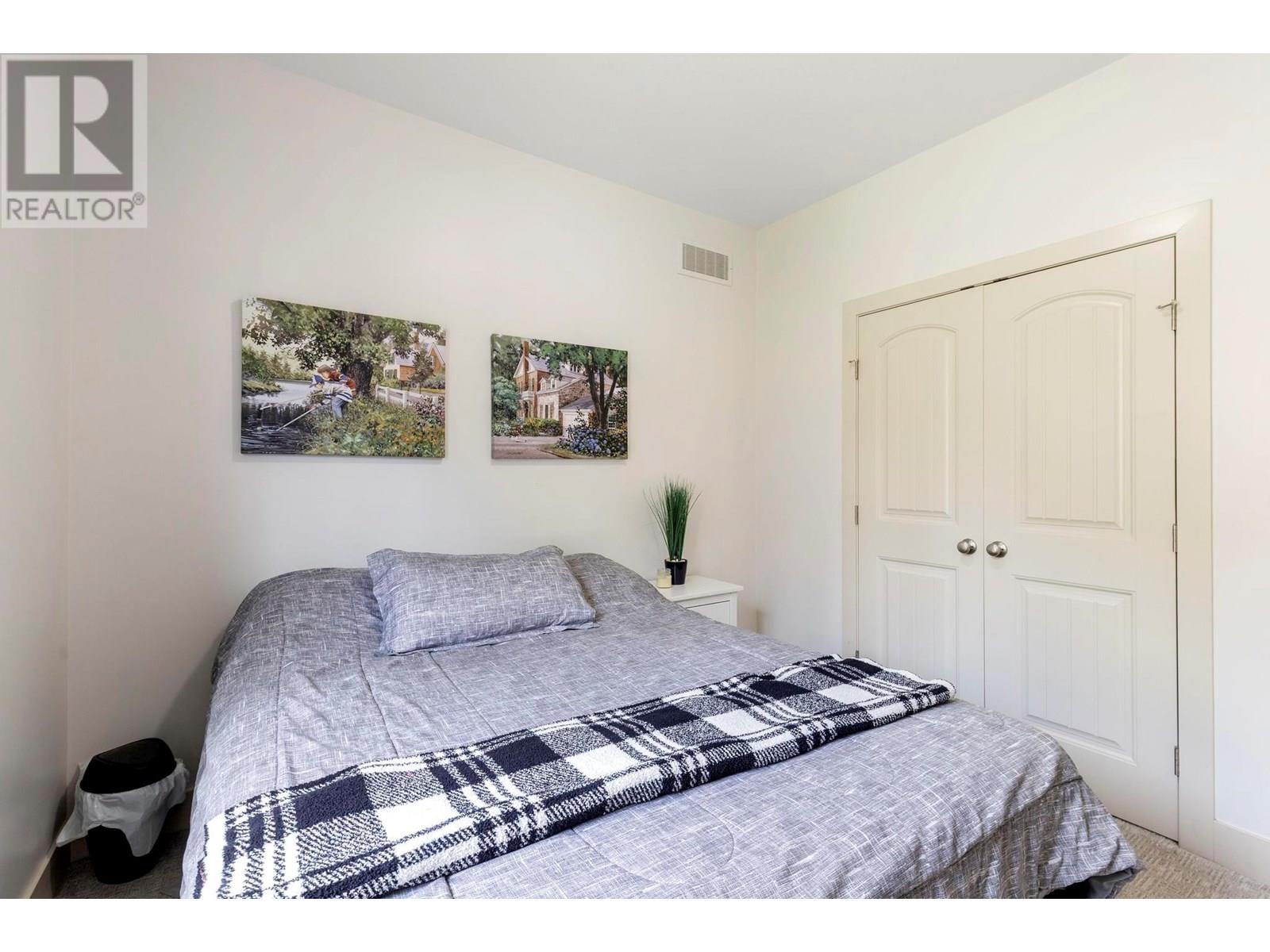  2969 Ensign Lane, West Kelowna
