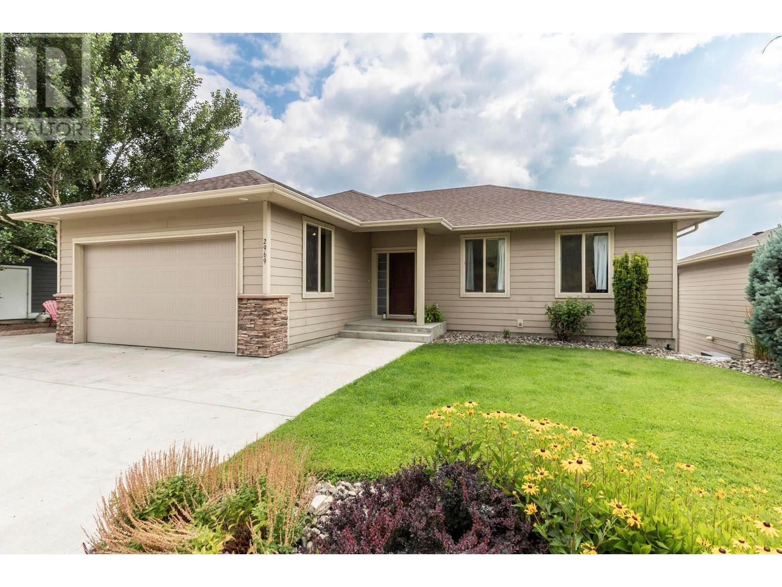  2969 Ensign Lane, West Kelowna