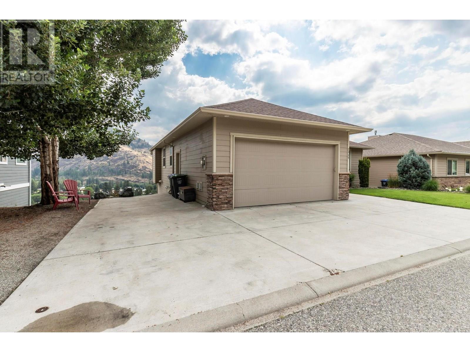  2969 Ensign Lane, West Kelowna