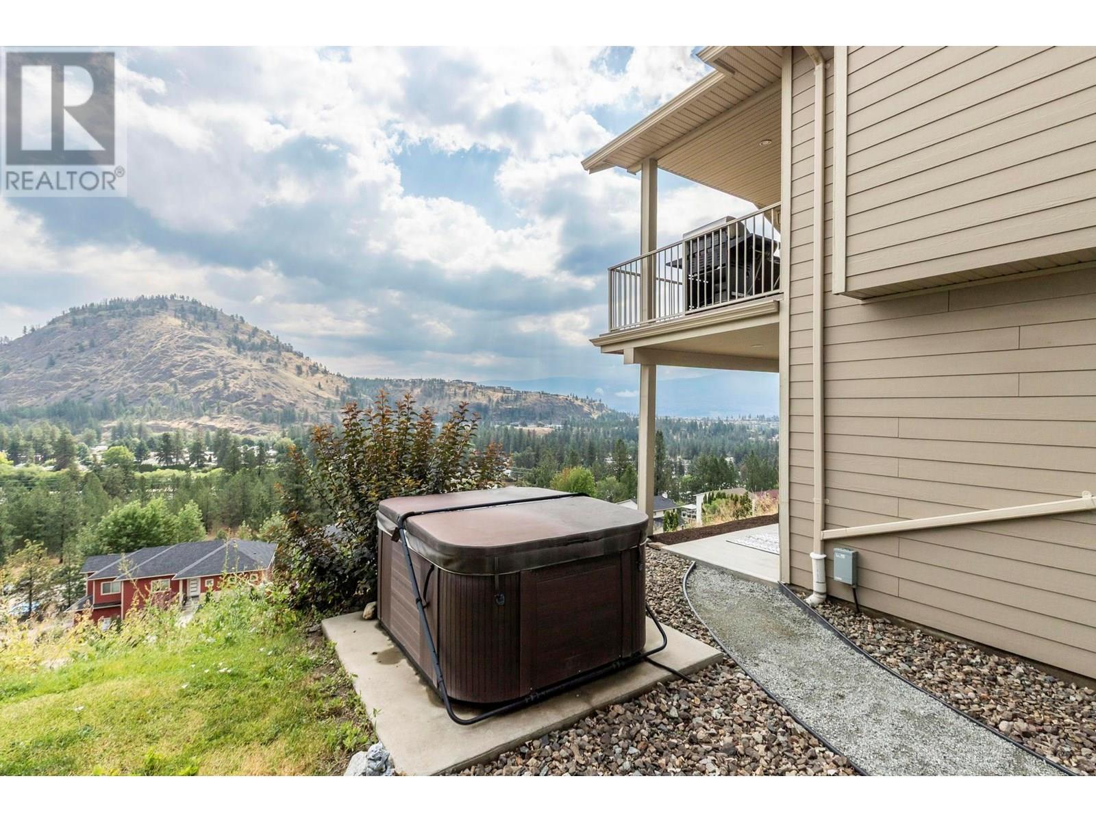  2969 Ensign Lane, West Kelowna