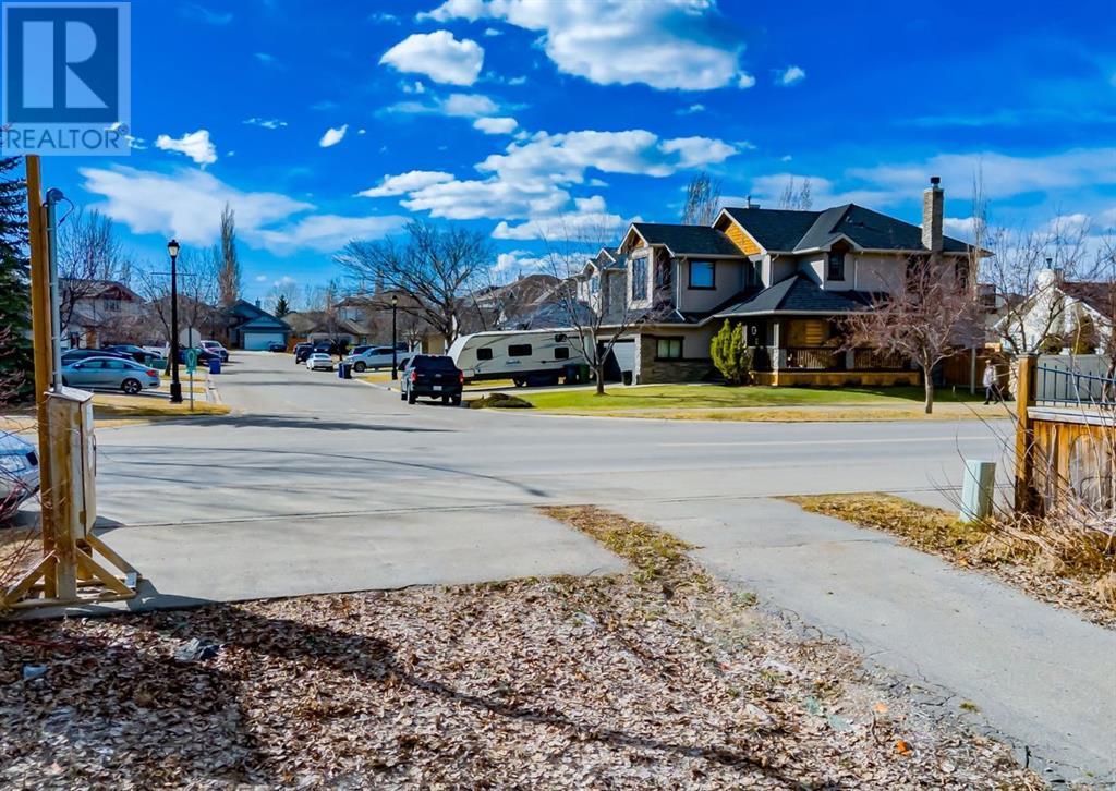 Photo 13 of 720 West Chestermere Drive, Chestermere AB