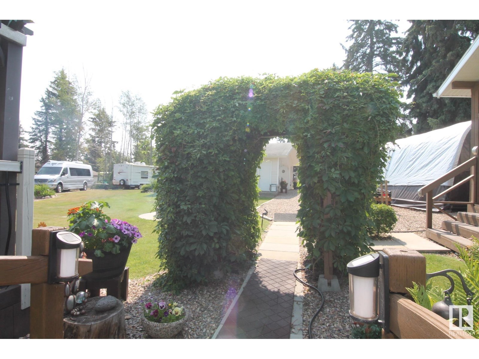 Photo 58 of 64 Robin Ln, Rural Athabasca County AB