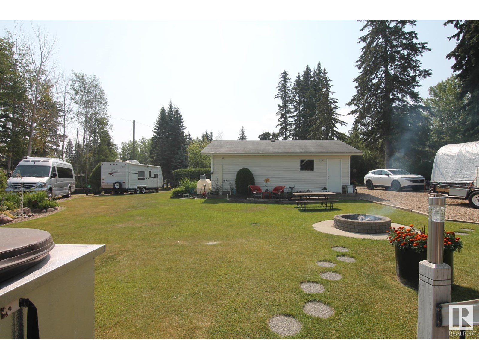 Photo 18 of 64 Robin Ln, Rural Athabasca County AB