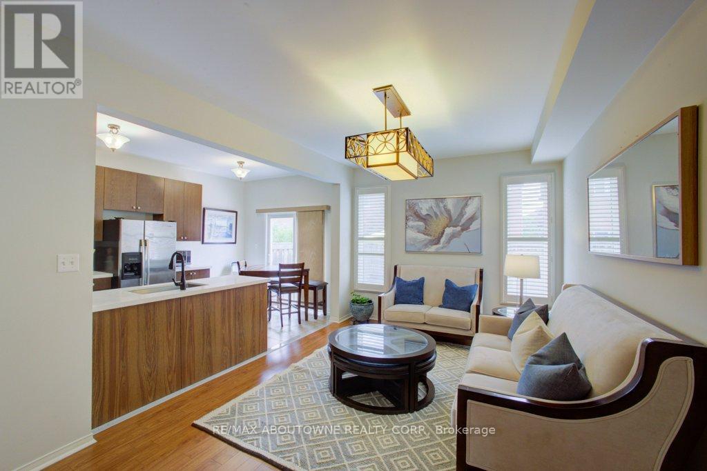 Photo 4 of 773 Shanks Heights, Milton ON