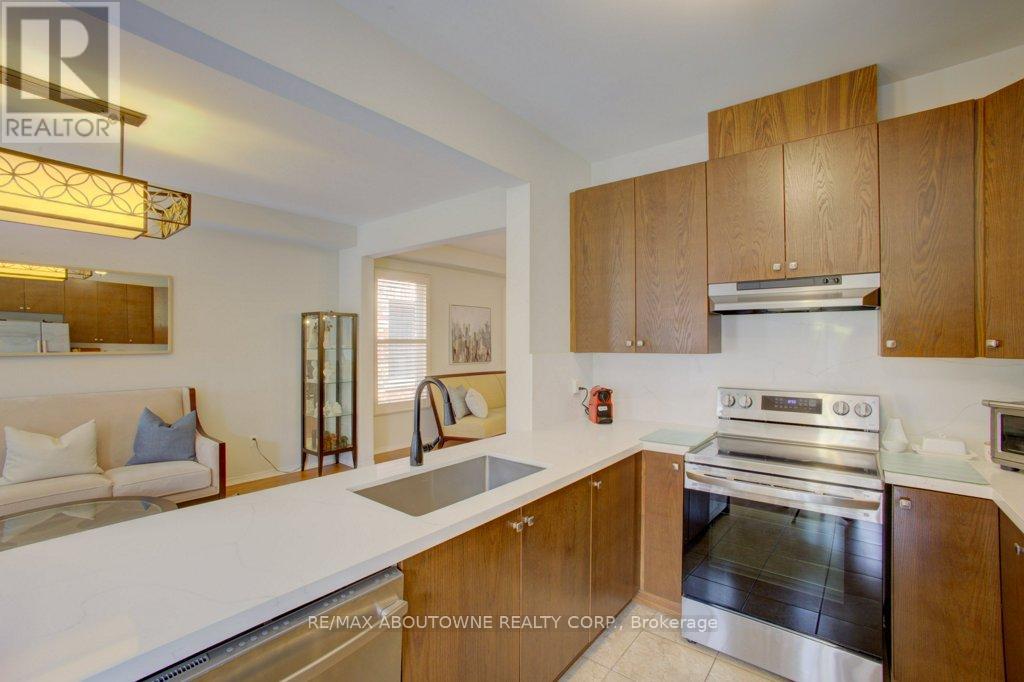 Photo 10 of 773 Shanks Heights, Milton ON
