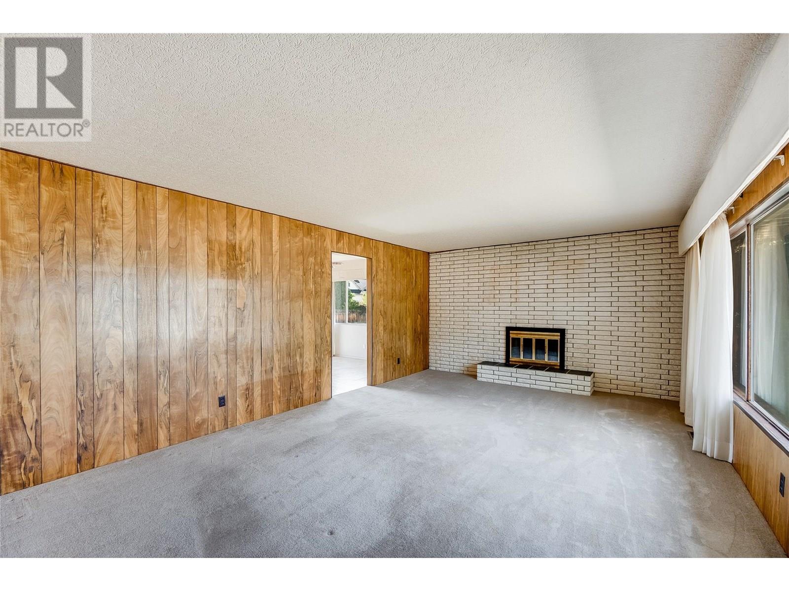 412 104th Street, Castlegar