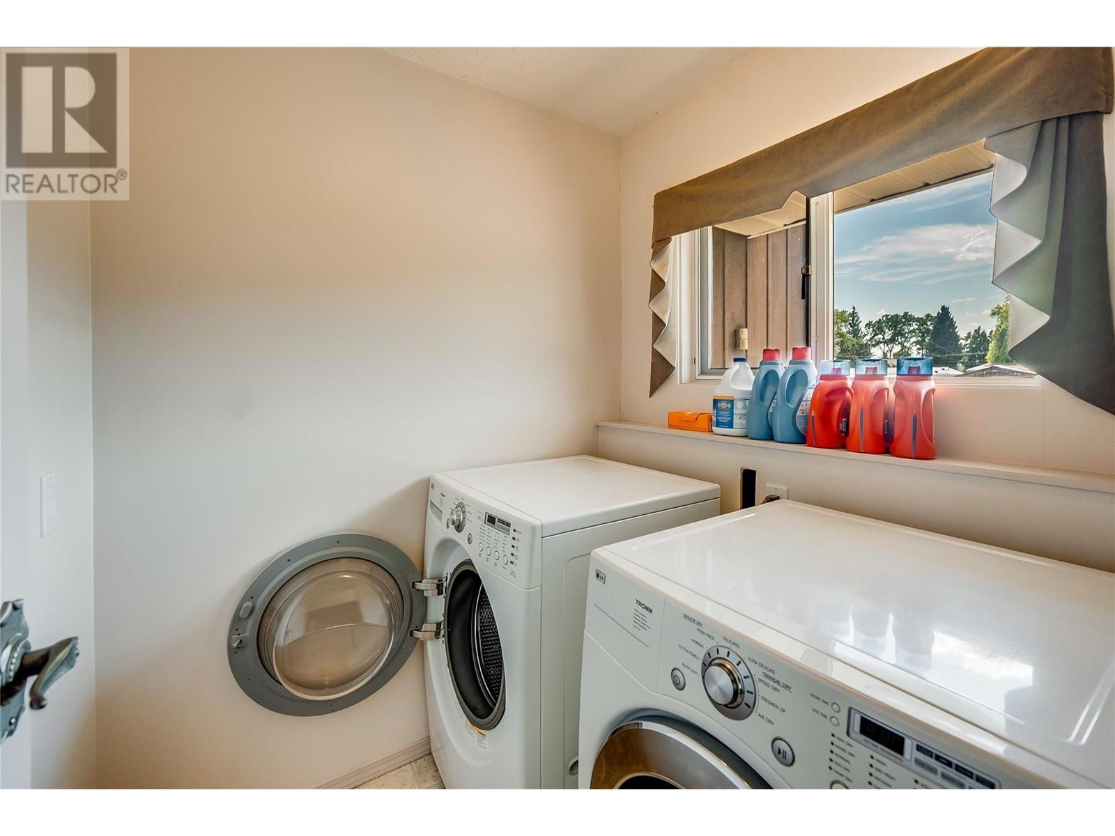 412 104th Street, Castlegar