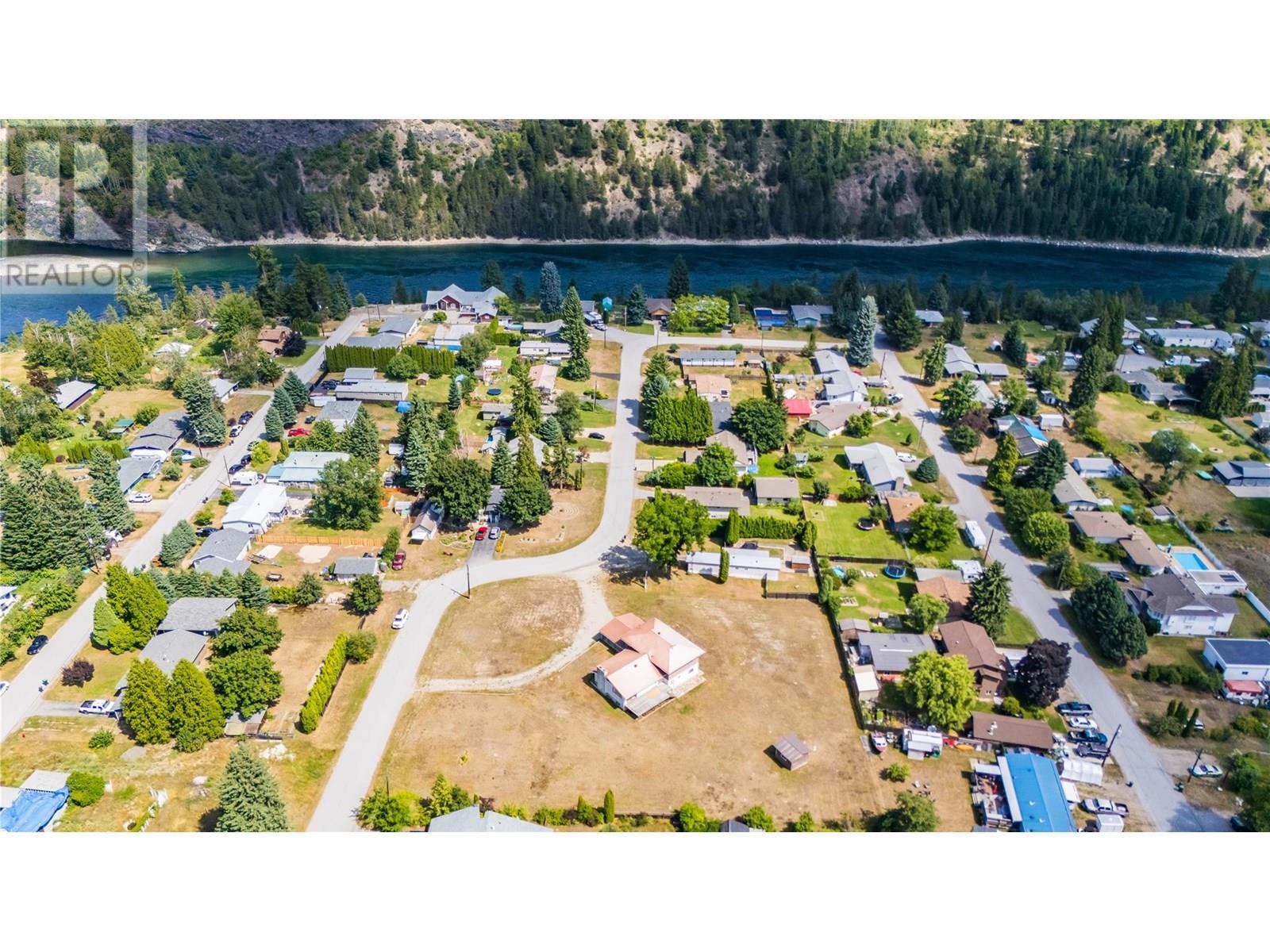 412 104th Street, Castlegar