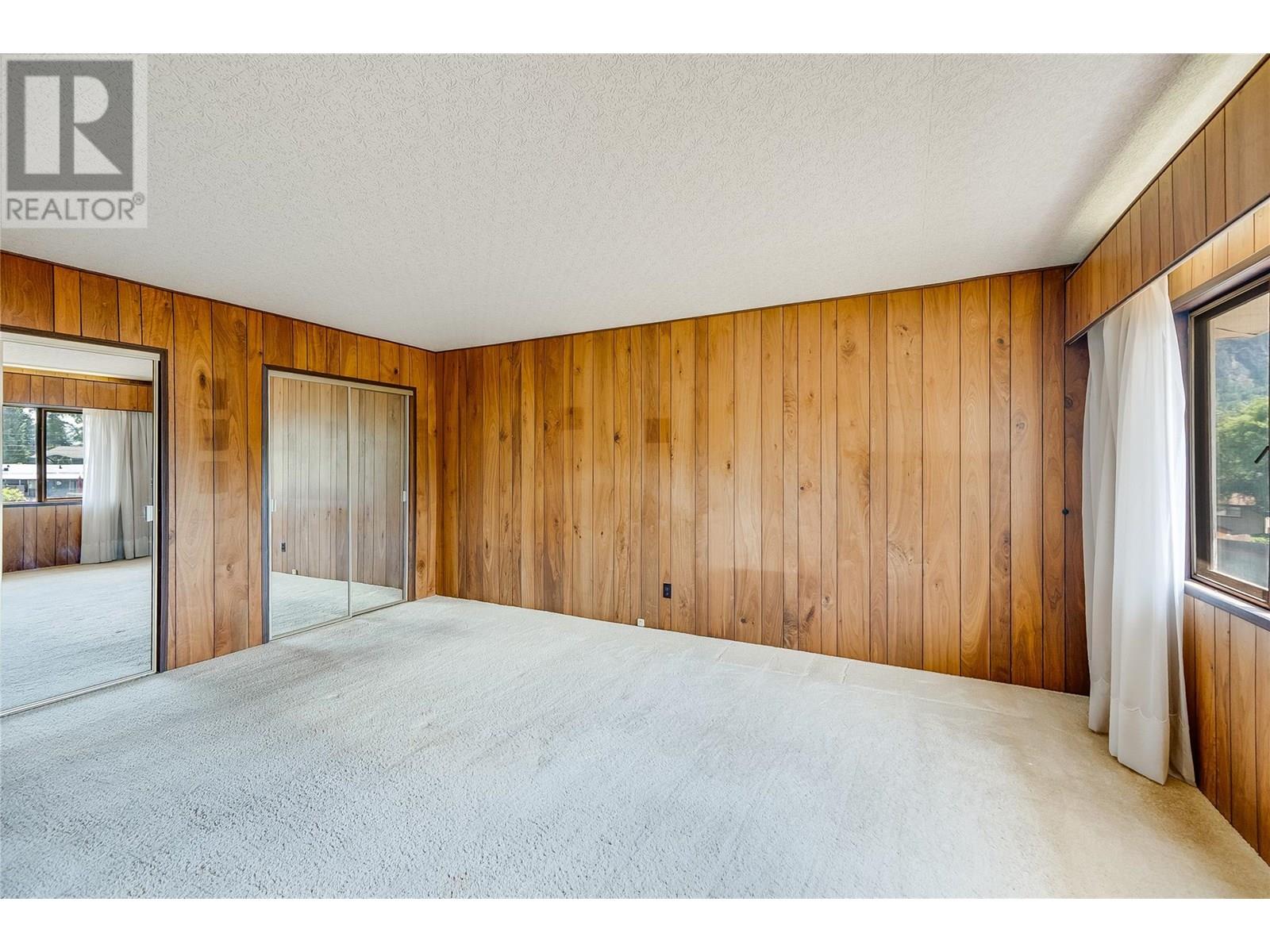 412 104th Street, Castlegar