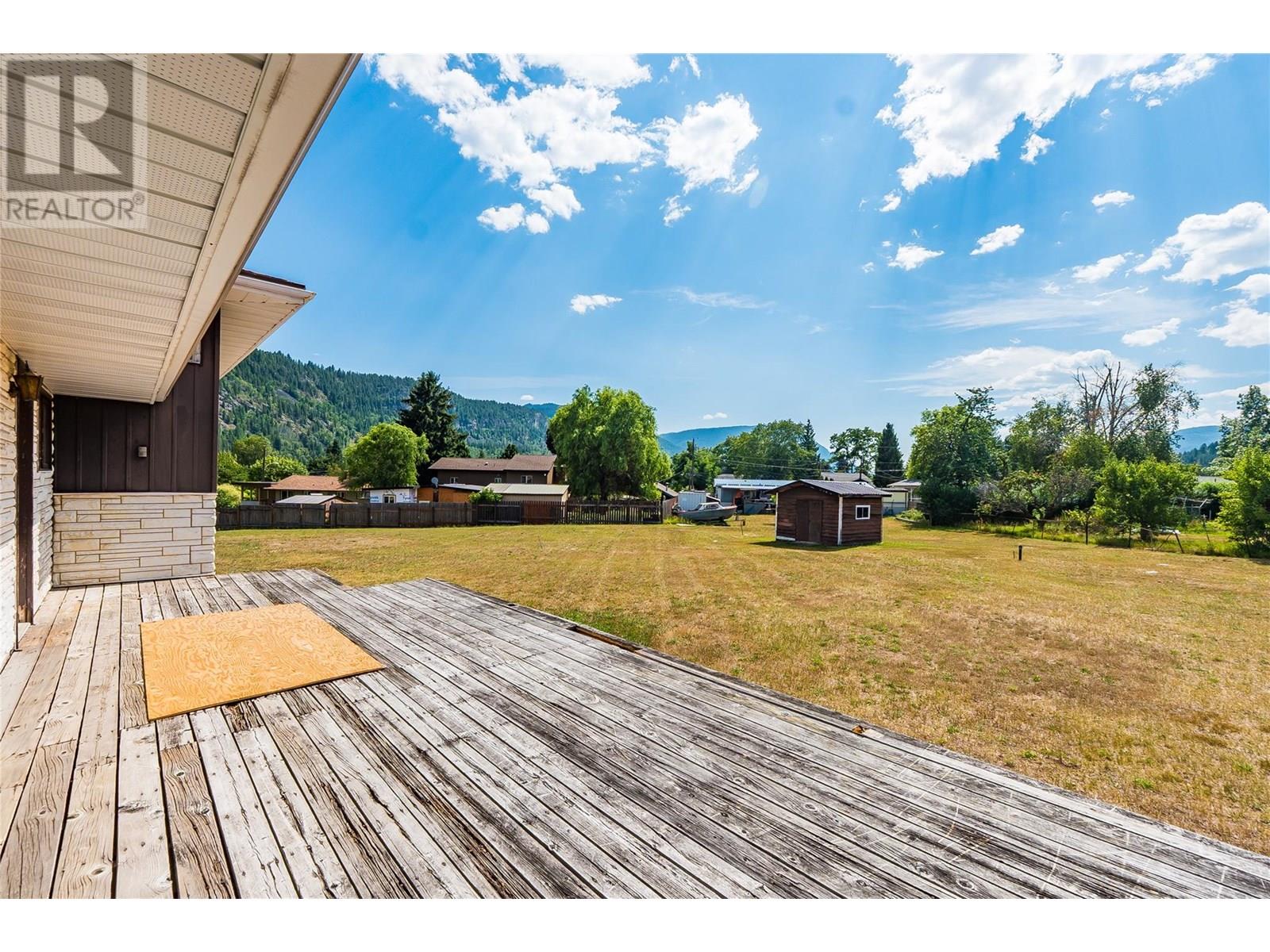 412 104th Street, Castlegar