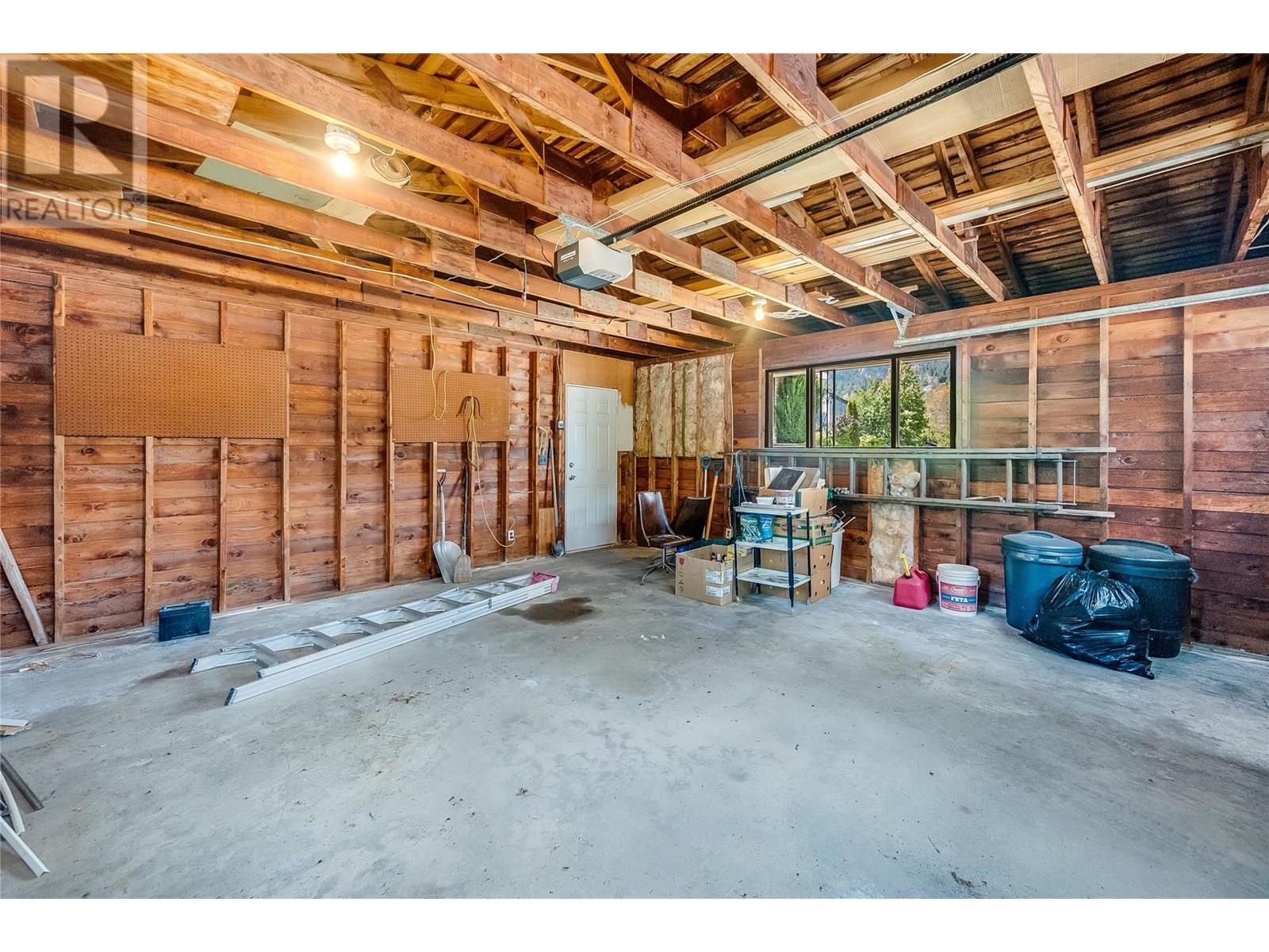 412 104th Street, Castlegar