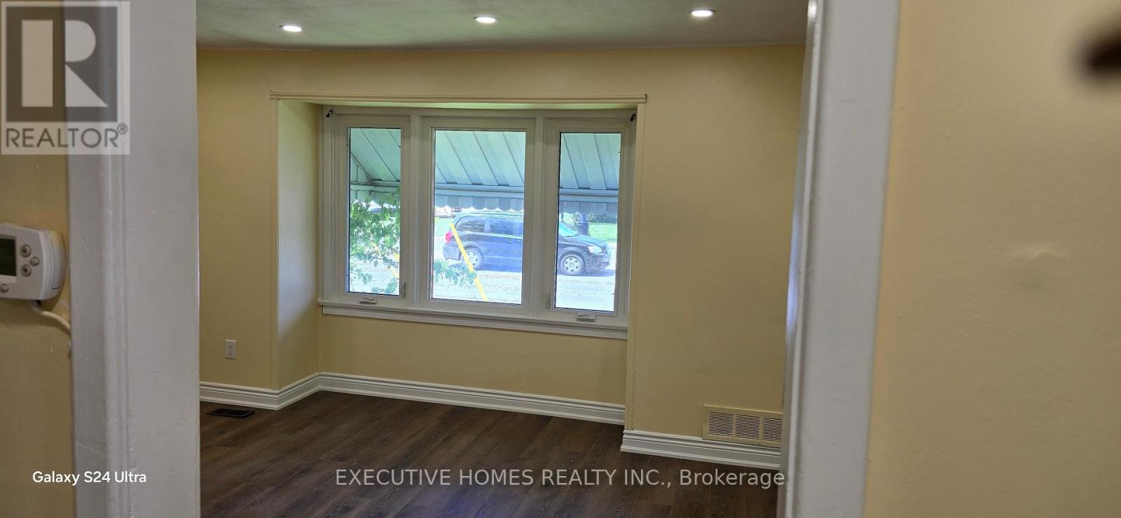 5176 STANLEY AVENUE - 20