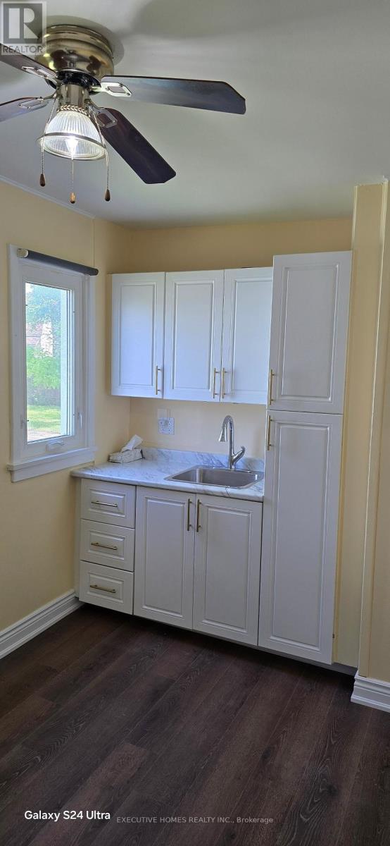 5176 STANLEY AVENUE - 23