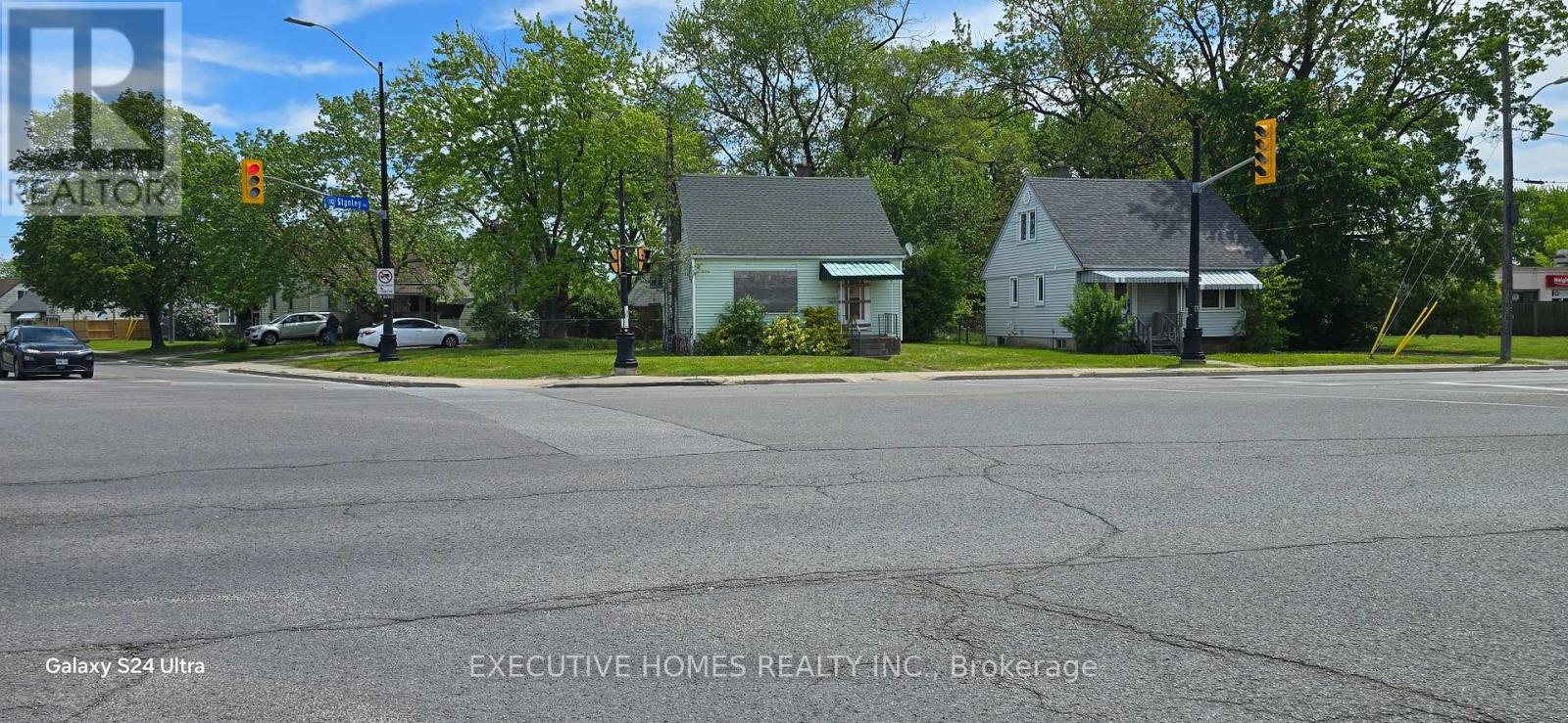5176 STANLEY AVENUE - 6