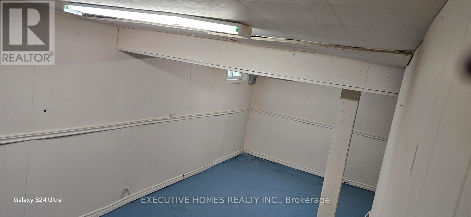 5176 STANLEY AVENUE - 8