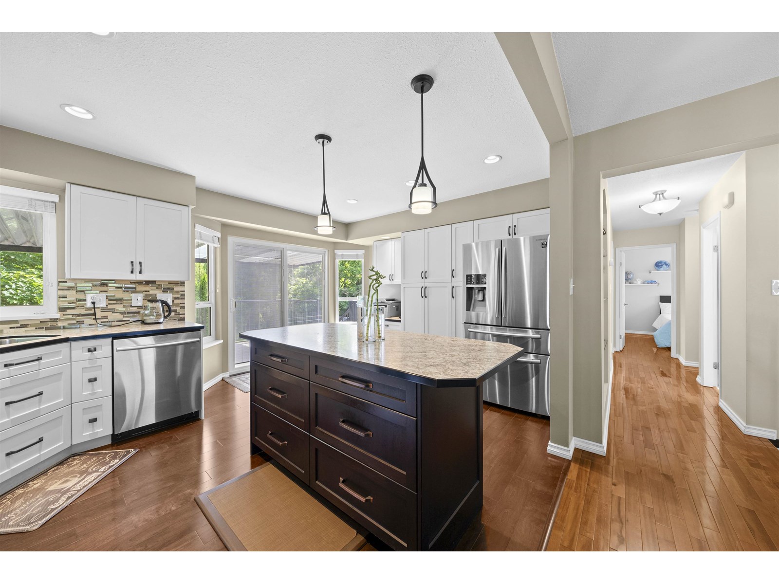 Photo 13 of 34776 1st Avenue, Abbotsford BC