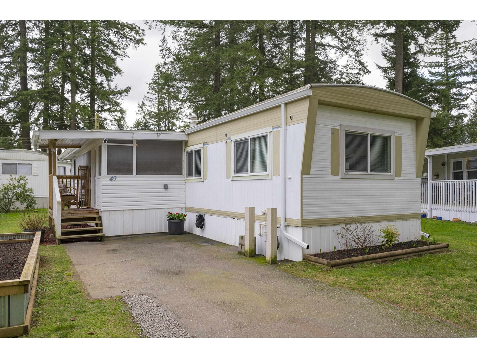 Photo 4 of 49 20071 24 Avenue, Langley BC