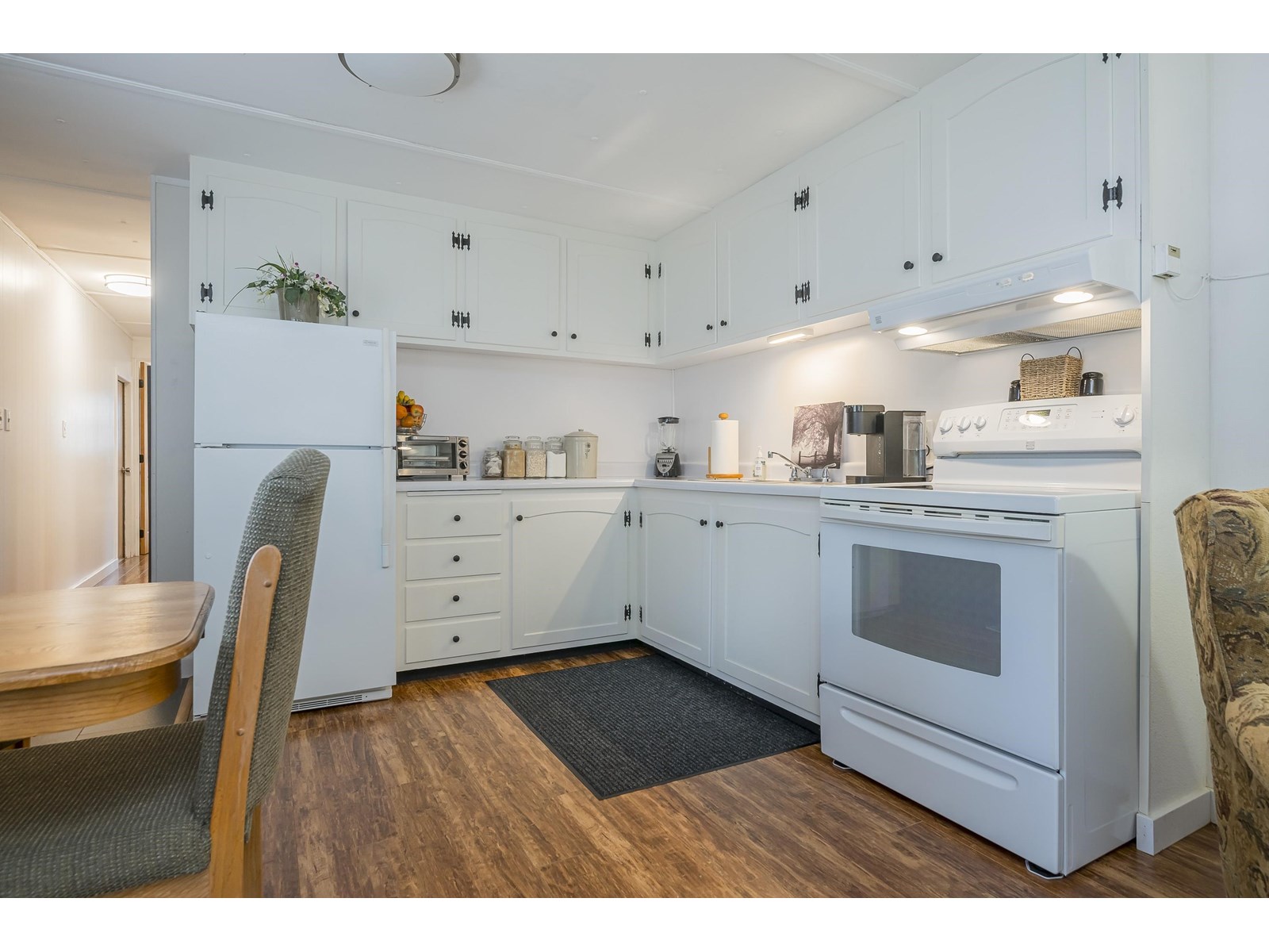 Photo 14 of 49 20071 24 Avenue, Langley BC