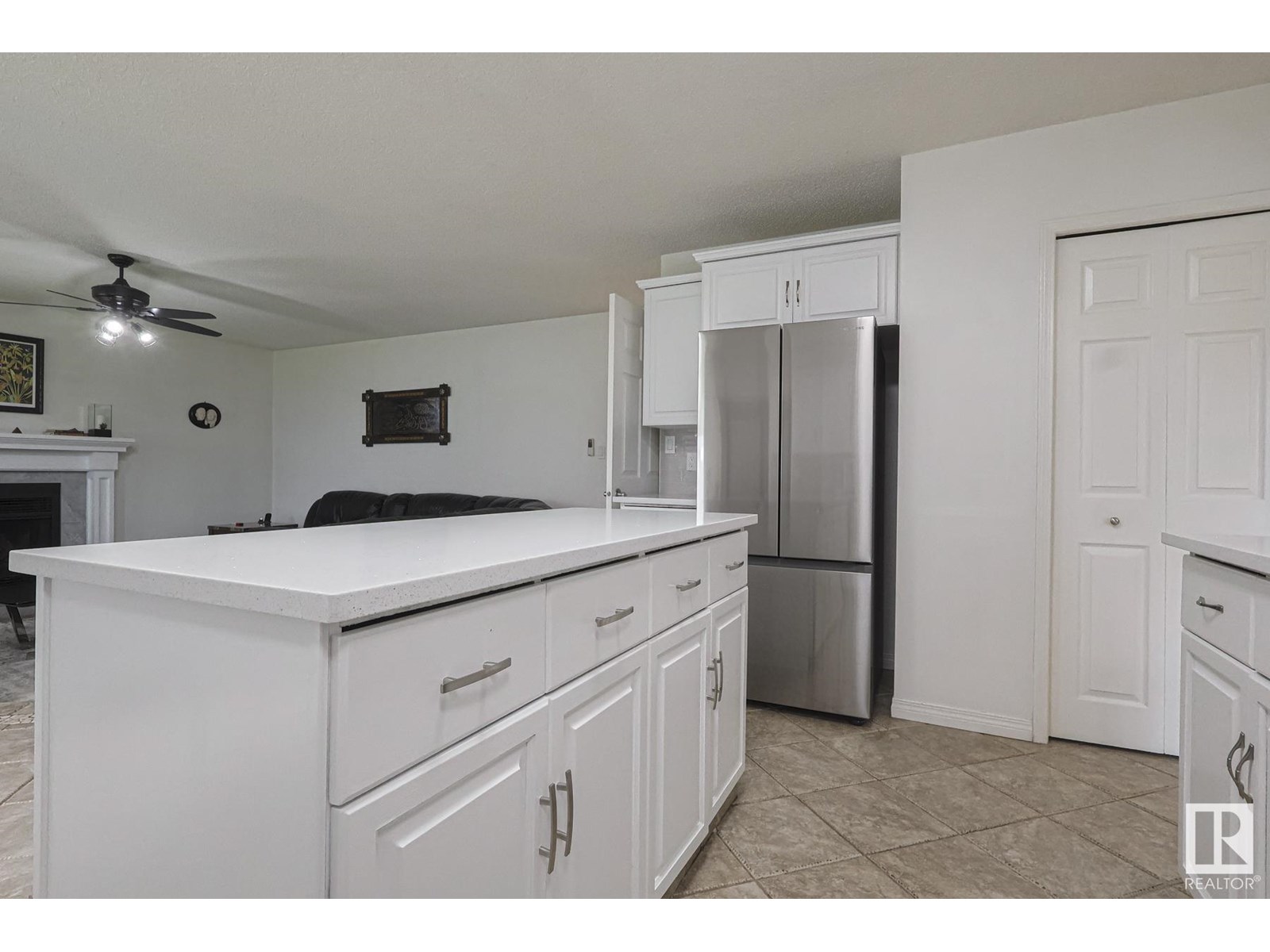 Photo 43 of 12 Elsinore Pl Nw, Edmonton AB