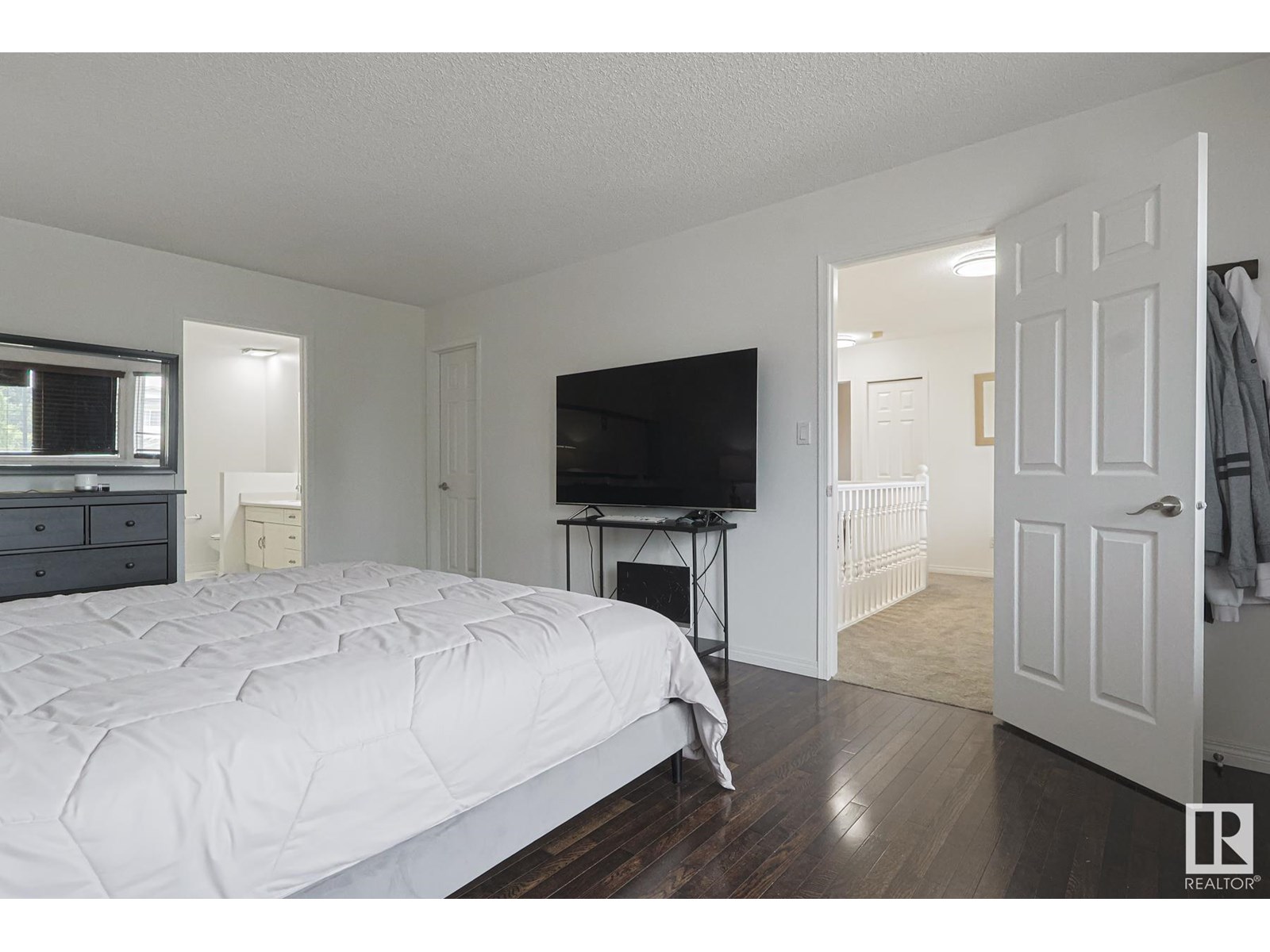 Photo 6 of 12 Elsinore Pl Nw, Edmonton AB