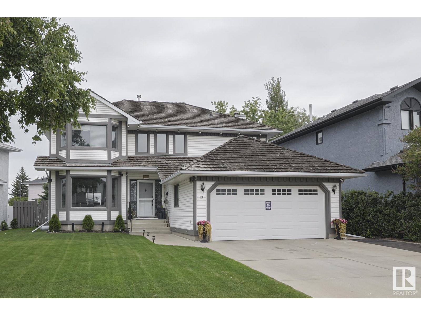 Photo 11 of 12 Elsinore Pl Nw, Edmonton AB