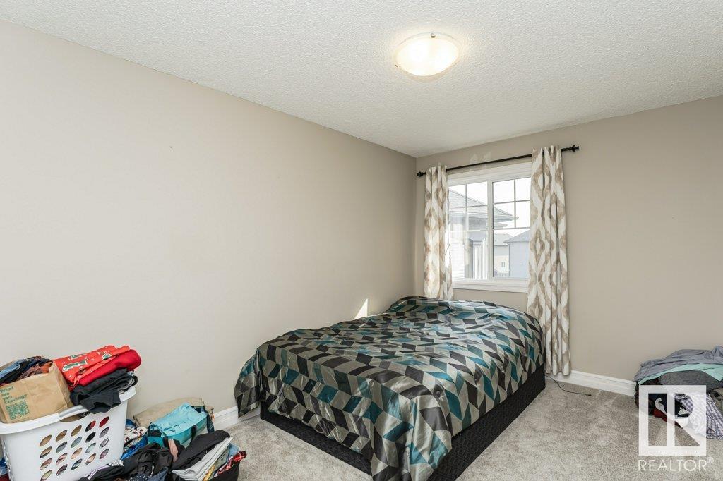 Photo 17 of 1920 33 B St Nw, Edmonton AB