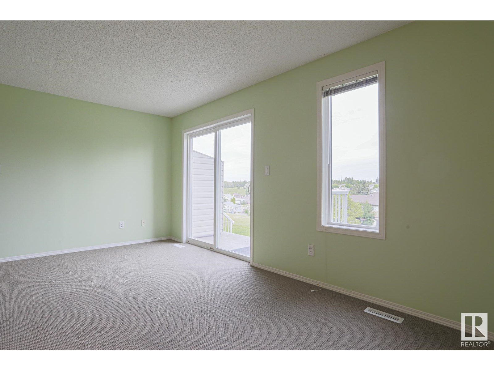 Photo 19 of 26 451 Hyndman Cr Nw Nw, Edmonton AB