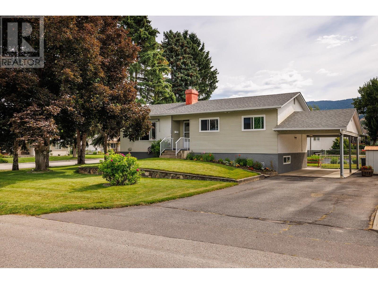  1285 Irene Road, Kelowna