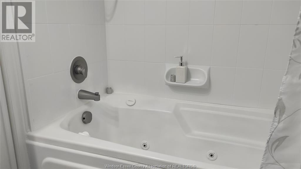 Photo 5 of 1711 East Gate Estates Unit 46, Windsor ON
