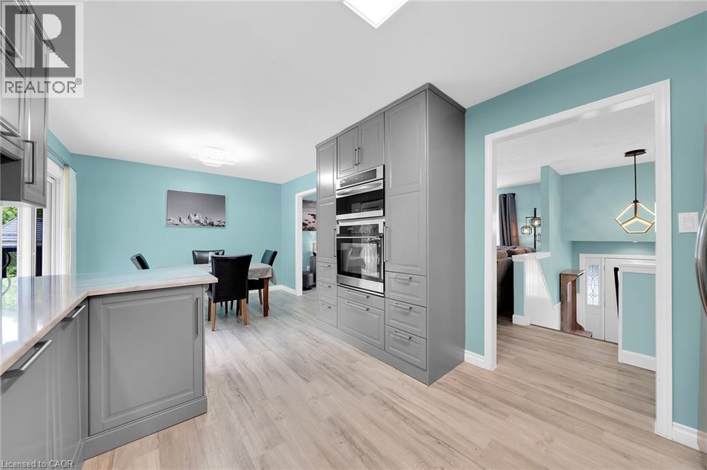 Photo 6 of 47 Winnett Street N, Cayuga ON