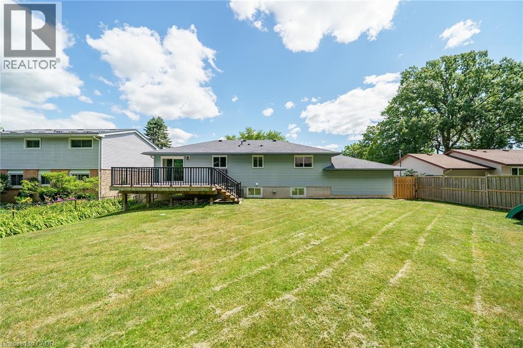Photo 31 of 47 Winnett Street N, Cayuga ON