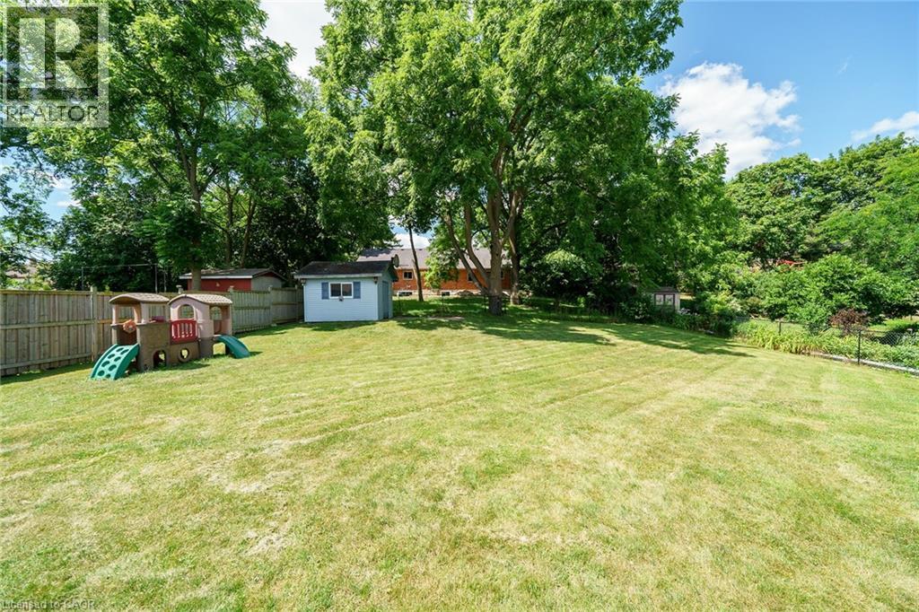 Photo 8 of 47 Winnett Street N, Cayuga ON