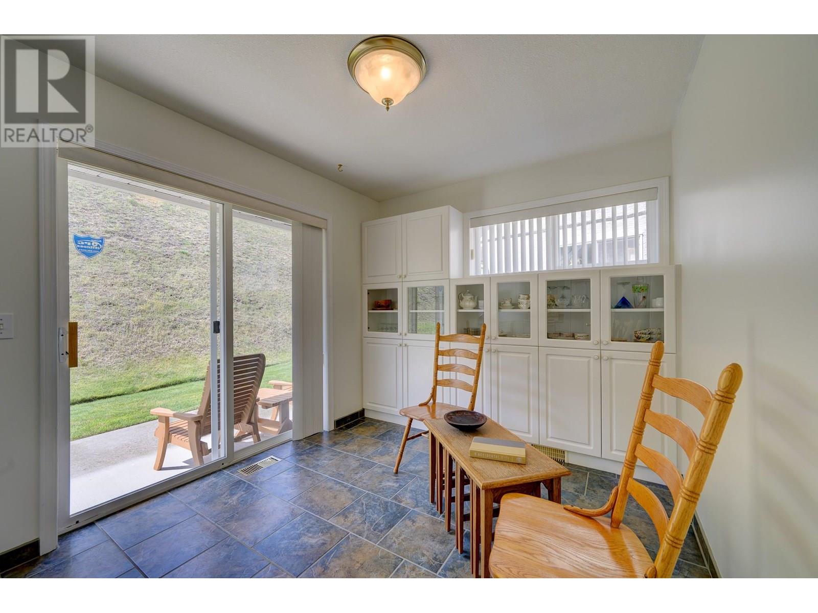 255 Pemberton Terrace Unit# 27, Kamloops