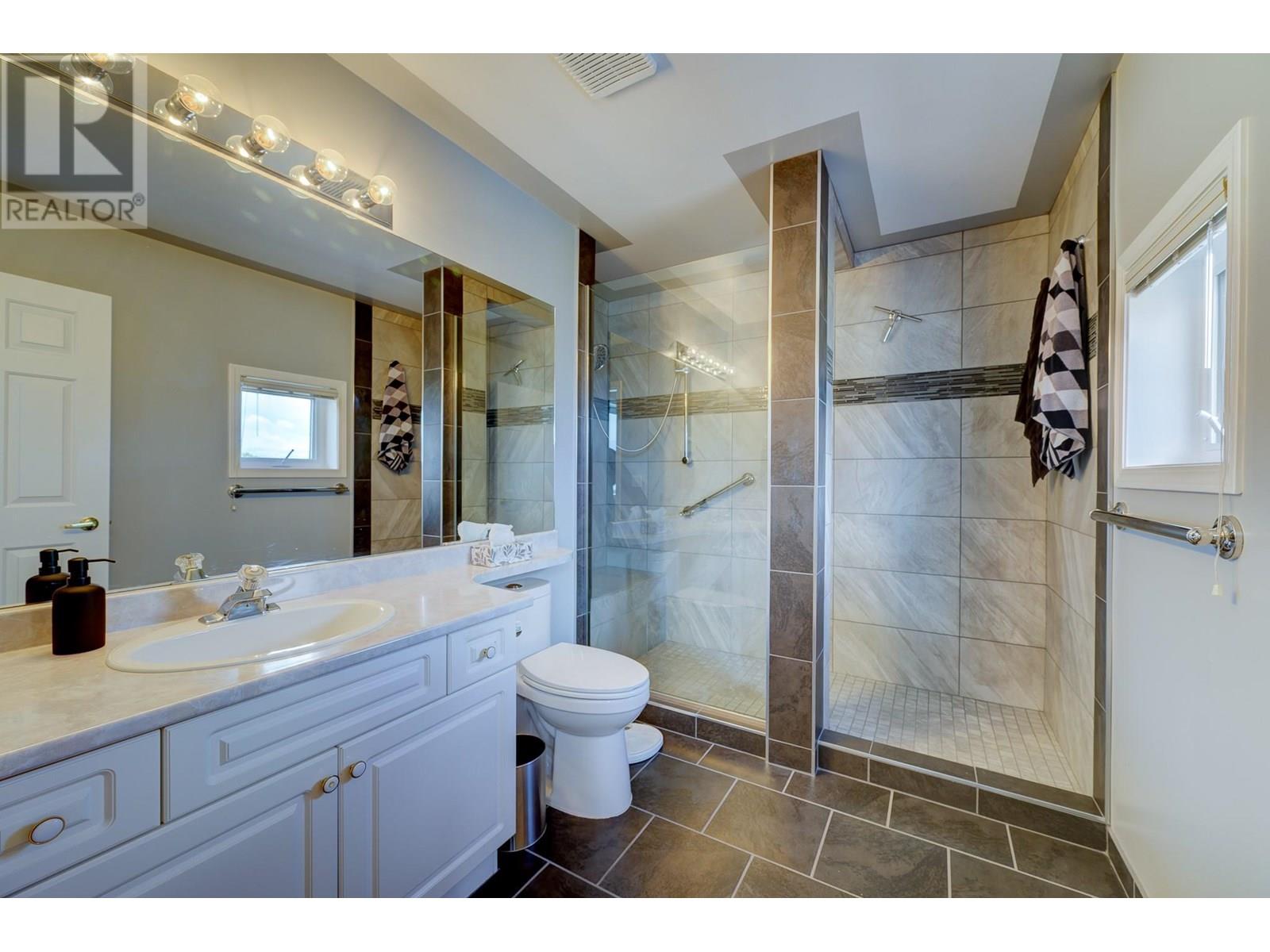 255 Pemberton Terrace Unit# 27, Kamloops