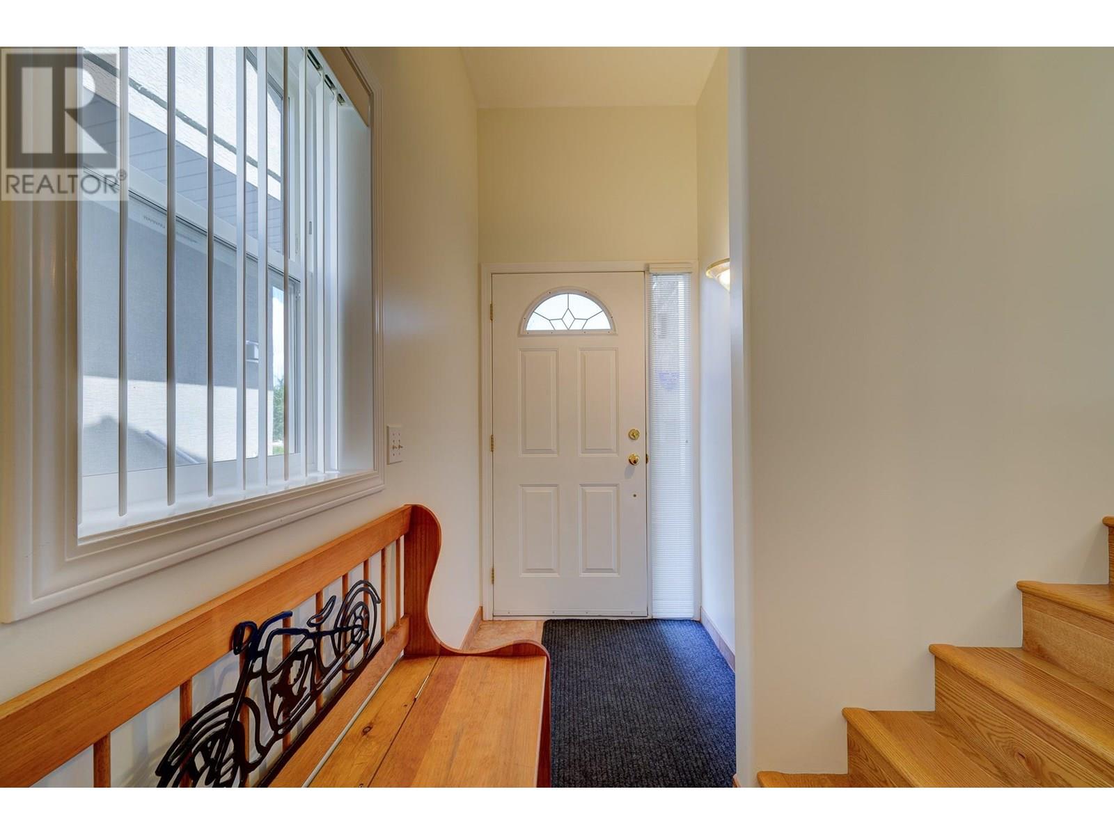 255 Pemberton Terrace Unit# 27, Kamloops