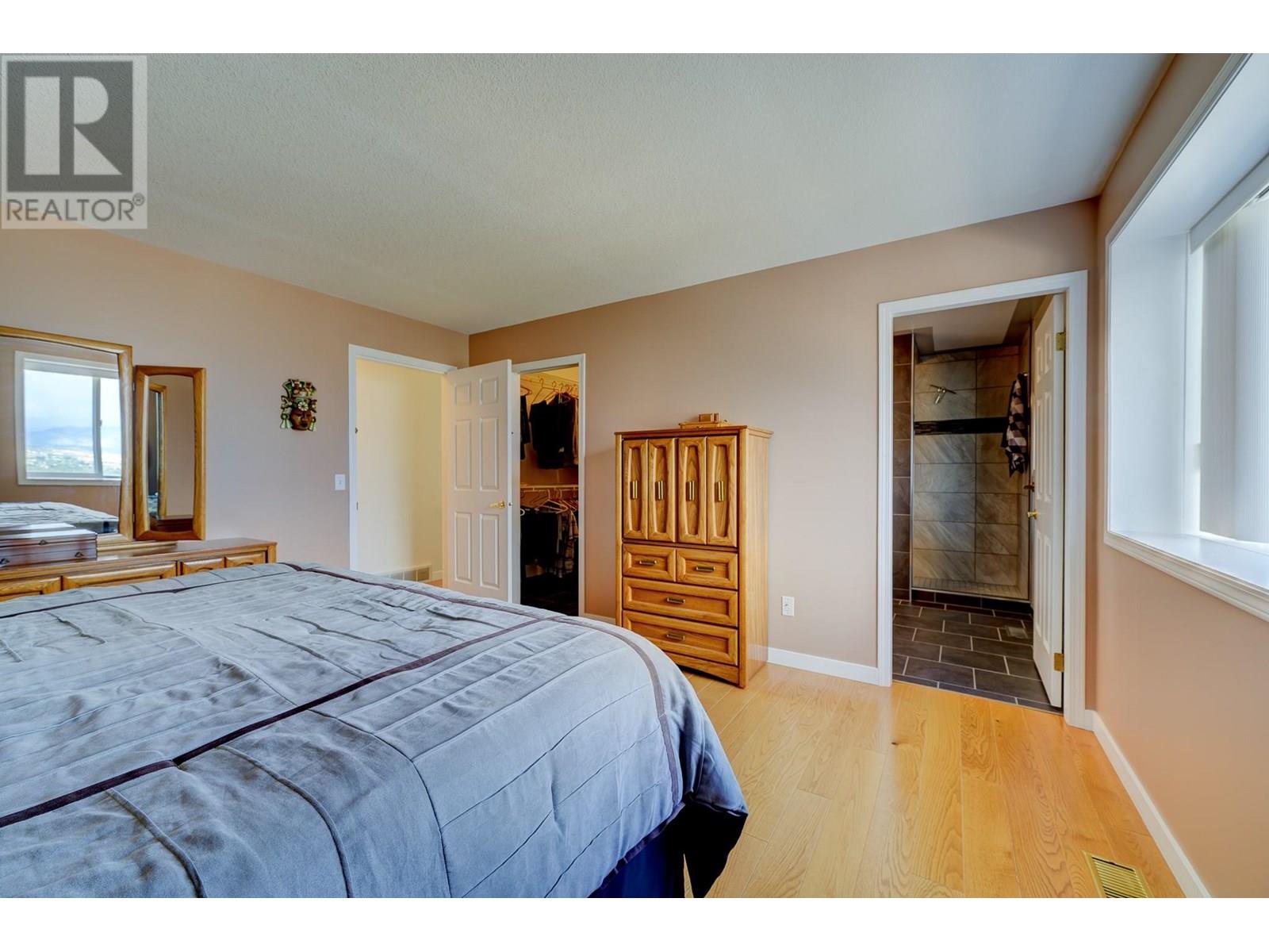255 Pemberton Terrace Unit# 27, Kamloops