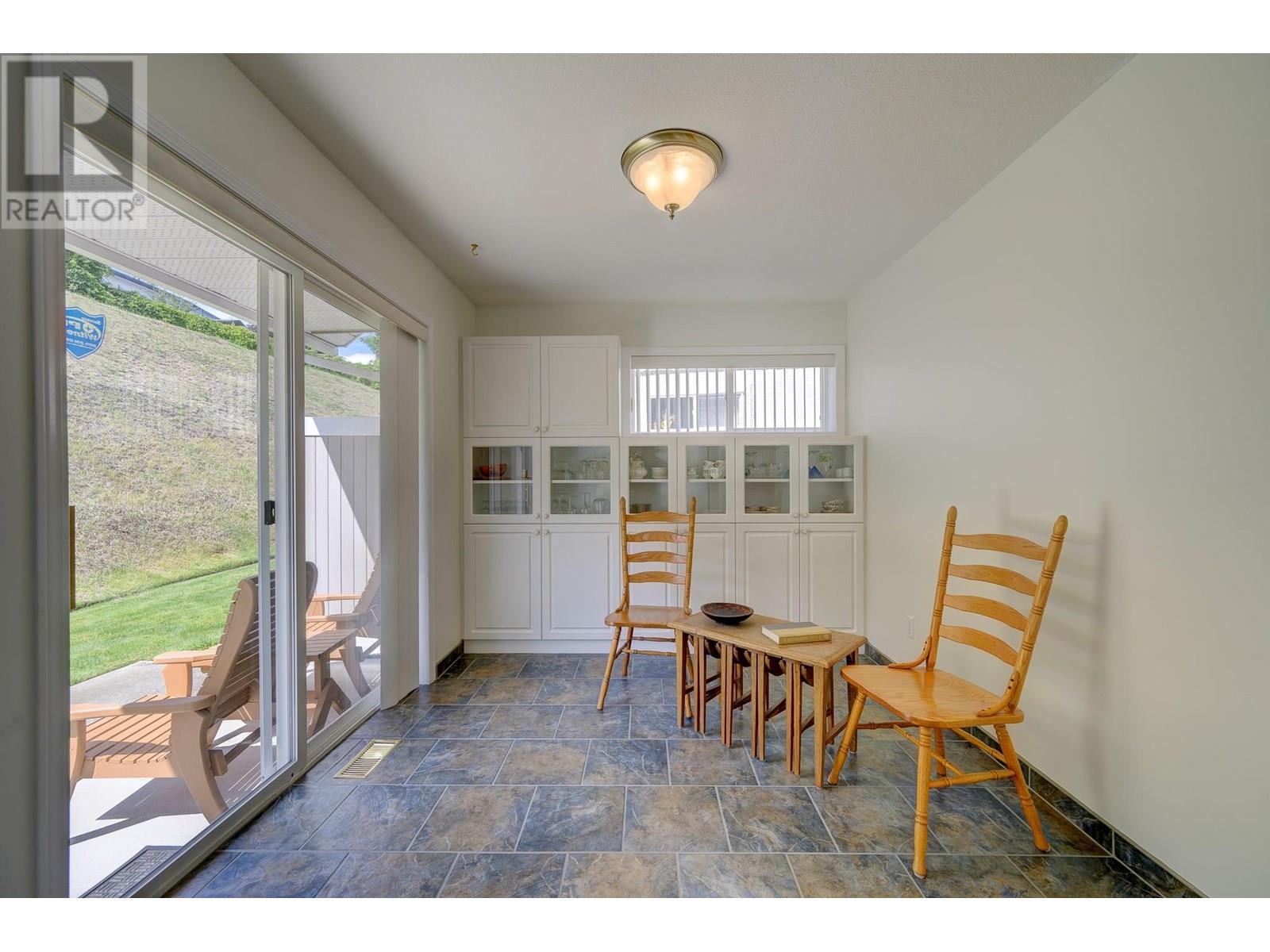 255 Pemberton Terrace Unit# 27, Kamloops