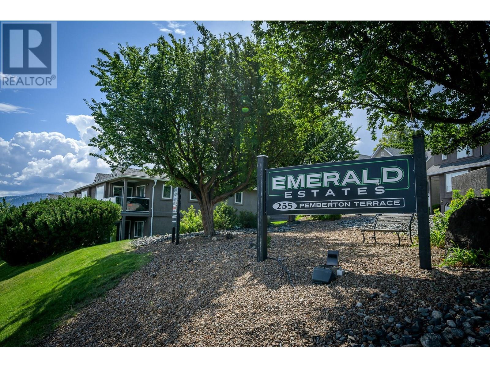 255 Pemberton Terrace Unit# 27, Kamloops
