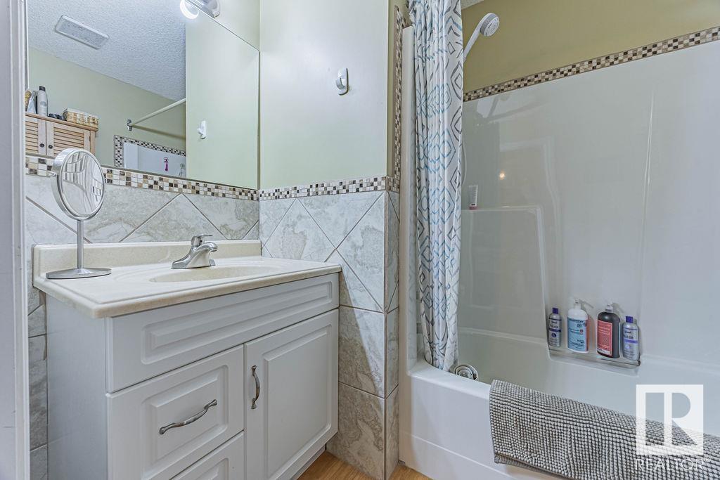 Photo 29 of 17624 96 Av Nw, Edmonton AB