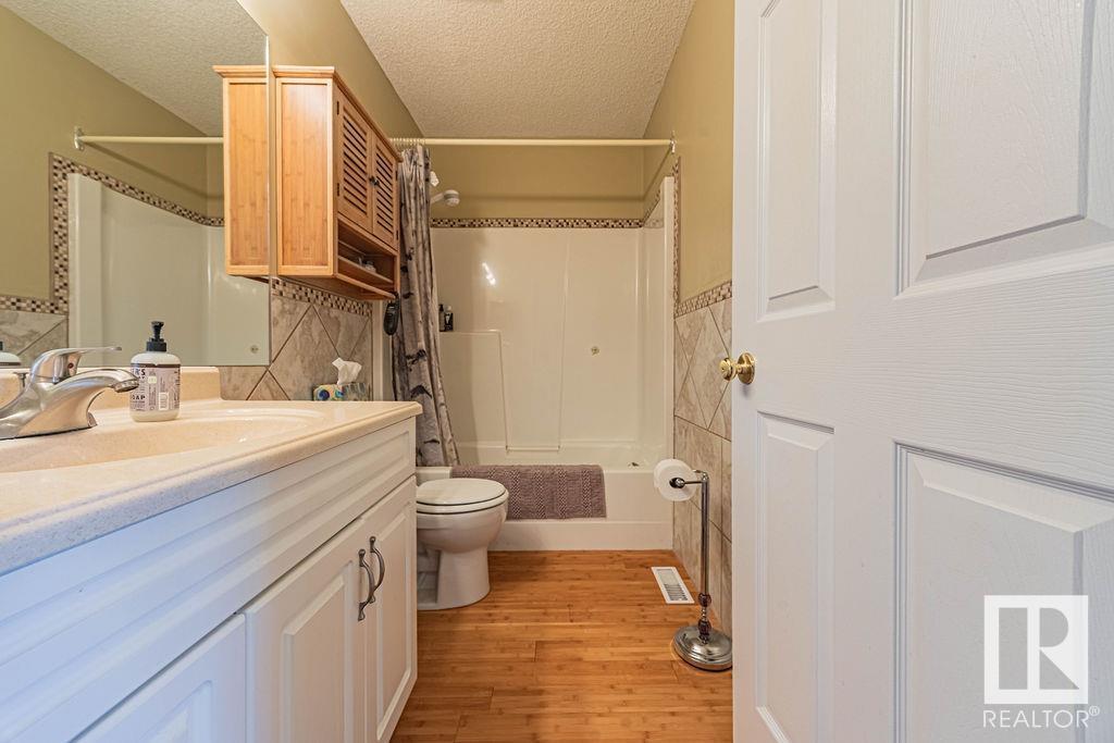 Photo 35 of 17624 96 Av Nw, Edmonton AB