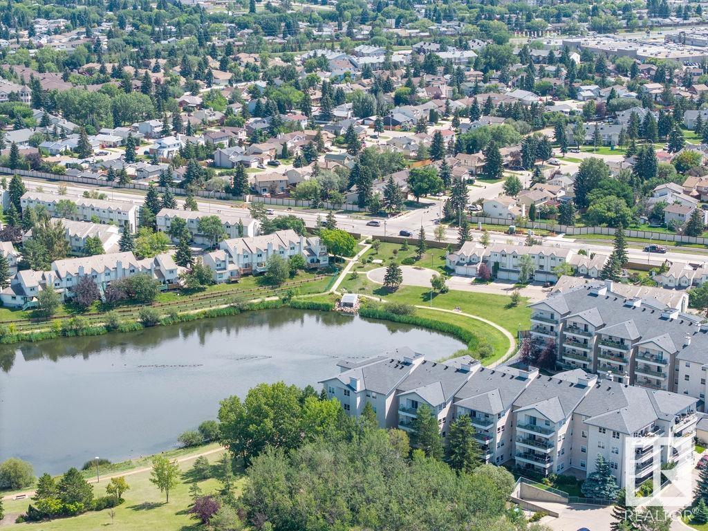 Photo 6 of 17624 96 Av Nw, Edmonton AB