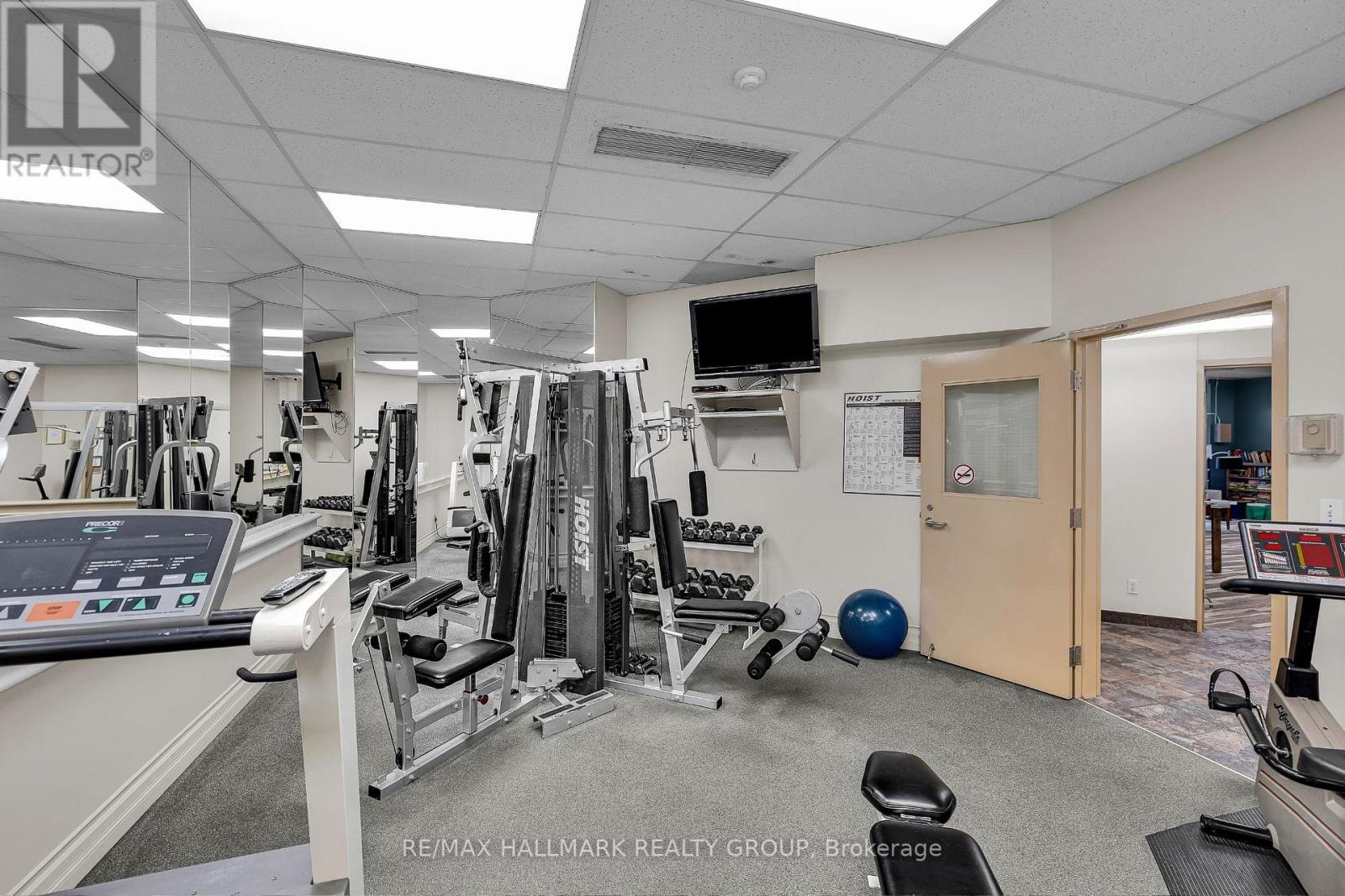 Photo 4 of 503 3105 Carling Avenue, Ottawa ON