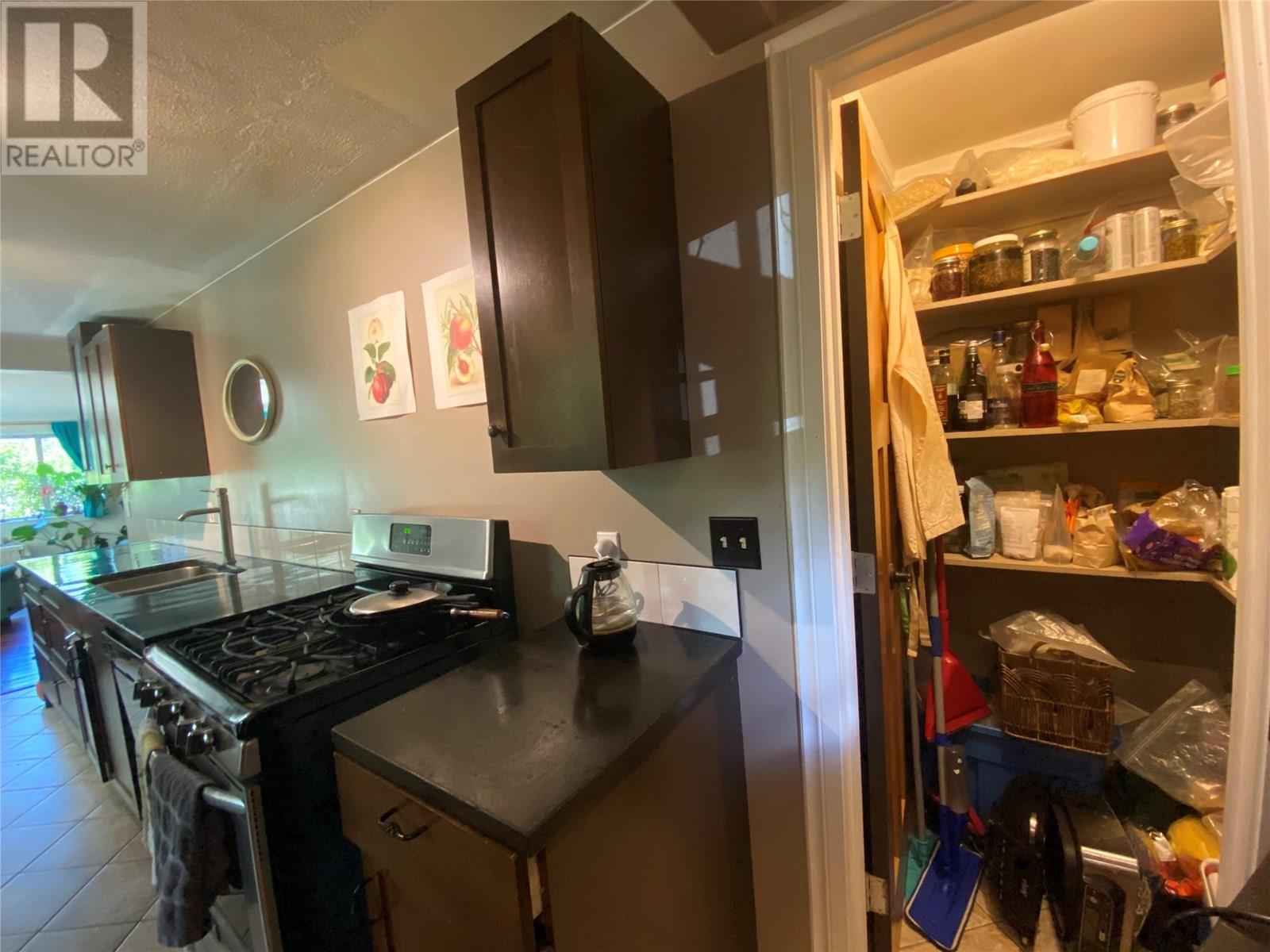Photo 41 of 301 Hart Street, Nelson BC