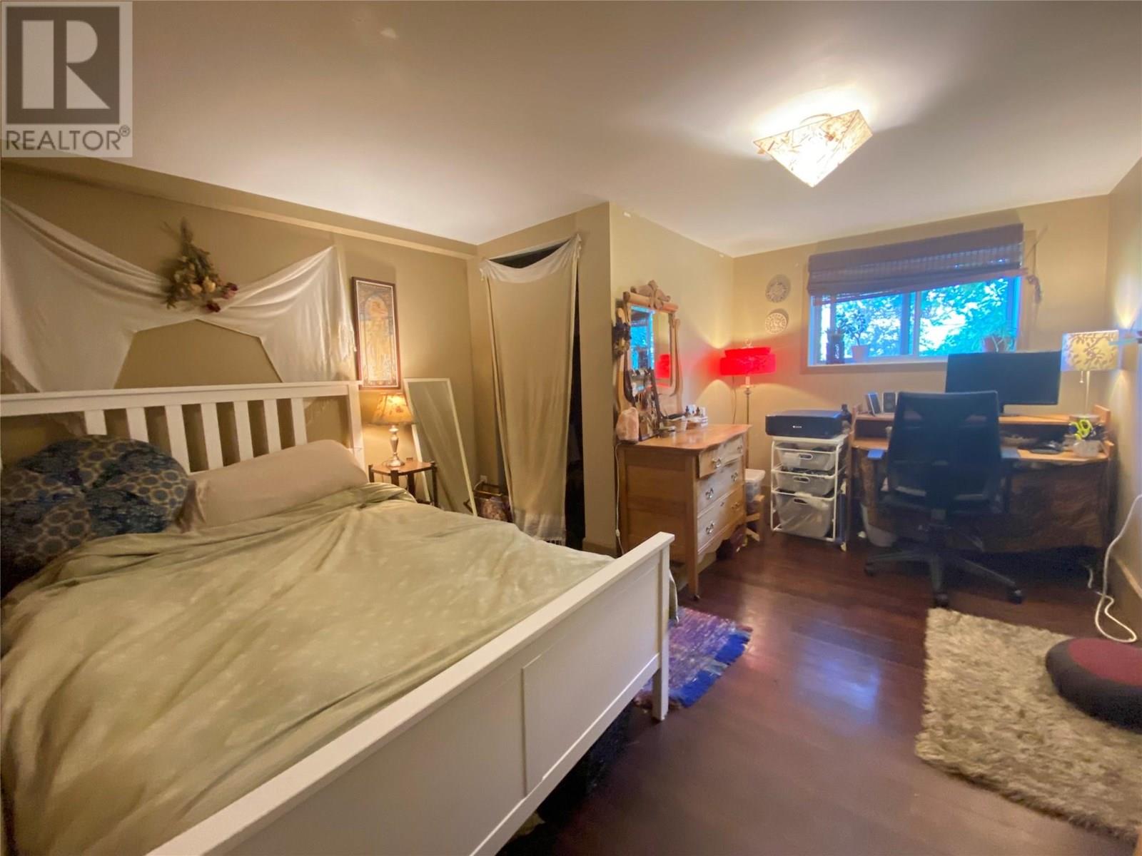 Photo 6 of 301 Hart Street, Nelson BC