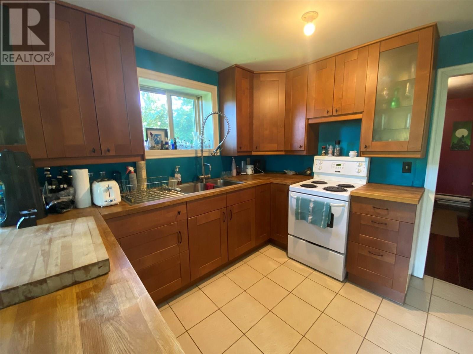 Photo 37 of 301 Hart Street, Nelson BC