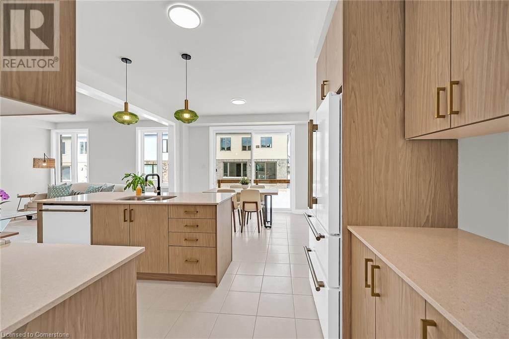 Photo 12 of 55 Teskey Crescent, Hamilton ON