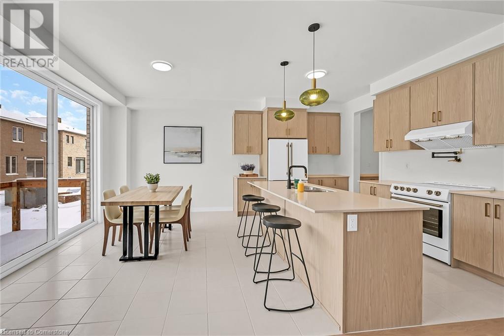 Photo 9 of 55 Teskey Crescent, Hamilton ON