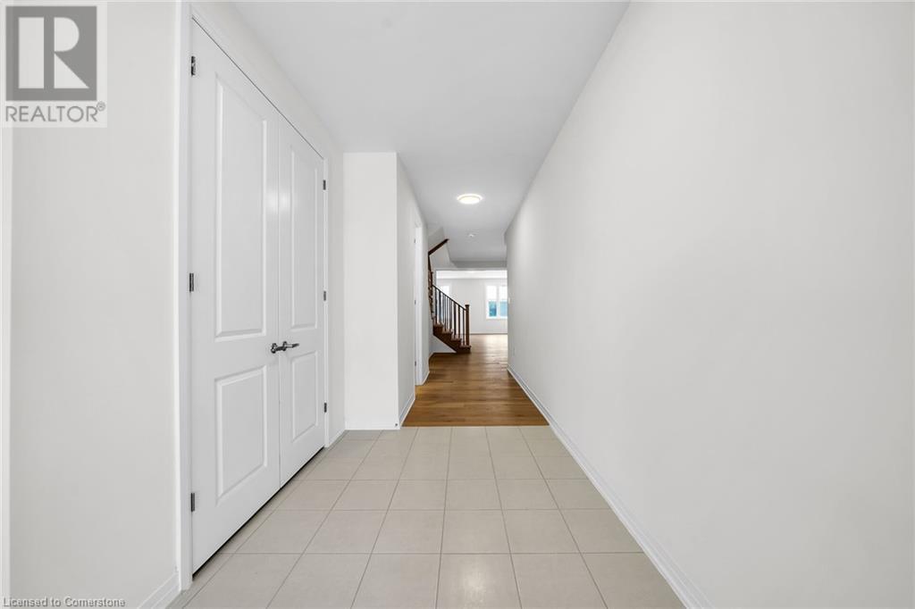 Photo 3 of 55 Teskey Crescent, Hamilton ON