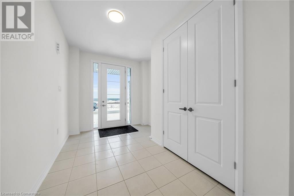 Photo 2 of 55 Teskey Crescent, Hamilton ON